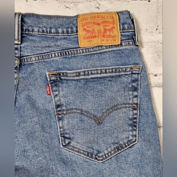 LEVI'S 505 Regular-Fit Straight Jeans - Picture 5 of 9